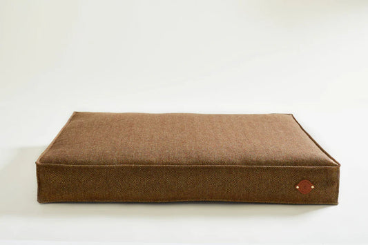 DOG BED TWEED BEECH - L