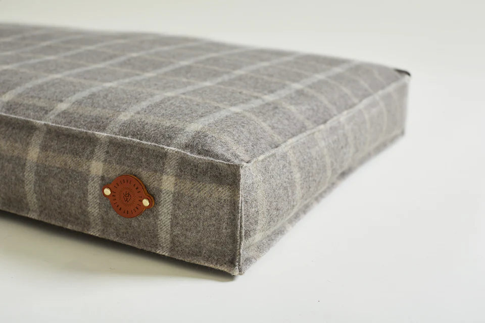 DOG BED TWEED PEBBLE - Large