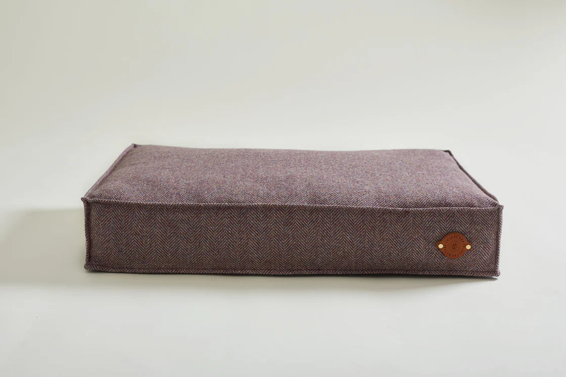 DOG BED TWEED HOLLYHOCK - Large